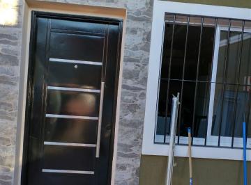 Casa de 5 ambientes, Guaymallén · Alquiler Casa Cochera Doble
