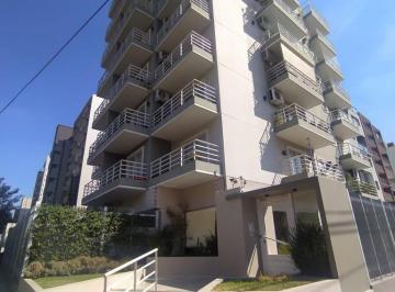Departamento de 5 ambientes, Morón · Excelente Departamento Al Frente de 5 Ambientes, en La Zona de Moron