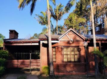 Casa de 6 ambientes, Paso de la Patria · Complejo Turístico en Venta, Paso de La Patria, Corrientes.