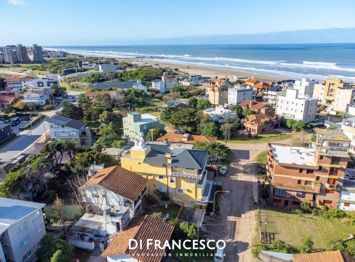 Terreno · 149m² · 4 Ambientes · 1 Cochera