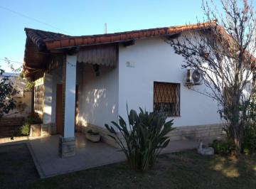Casa de 5 ambientes, Moreno · Chalet Sobre Lote de 286 m² y 200 m² Cubiertos Paso del Rey Norte