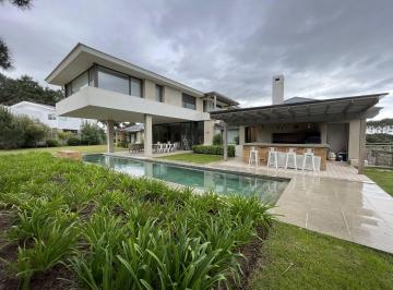 BPV-BPV-9205_2 · 4 Dorm. | Pinar del Faro Ref: 9205
