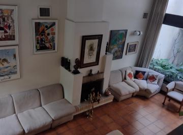 Casa de 8 ambientes, Balvanera · San Cristóbal, 5 Dorm. Jardín