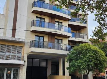 Departamento · 60m² · 3 Ambientes · Alquiler Departamento un Dormitorio y ½ Bº Cofico