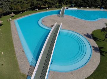 Casa · 200m² · 4 Ambientes · 3 Cocheras · Casa en Pueblo Esther - Permuta - Tenis - Rugby - Futbol - Piscina