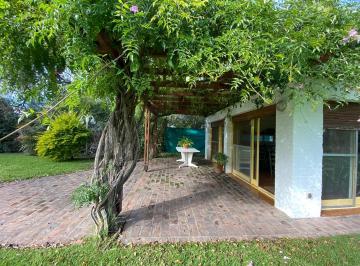 Casa · 85m² · 2 Ambientes · 1 Cochera · Don Torcuato - Triangulo - Terreno de 400 m Aprox. Quincho