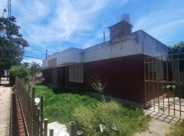 Casa de 3 ambientes, Villa Carlos Paz · Importante Esquina en Venta Ubicada en Carlos Paz P/ Emprendimiento Comercial