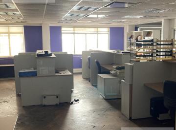 Oficina comercial · 214m² · 5 Ambientes · Venta – Oficina en Primer Piso – Planta Libre Divisiones – Cocina y 2 Baños - San Nicolas