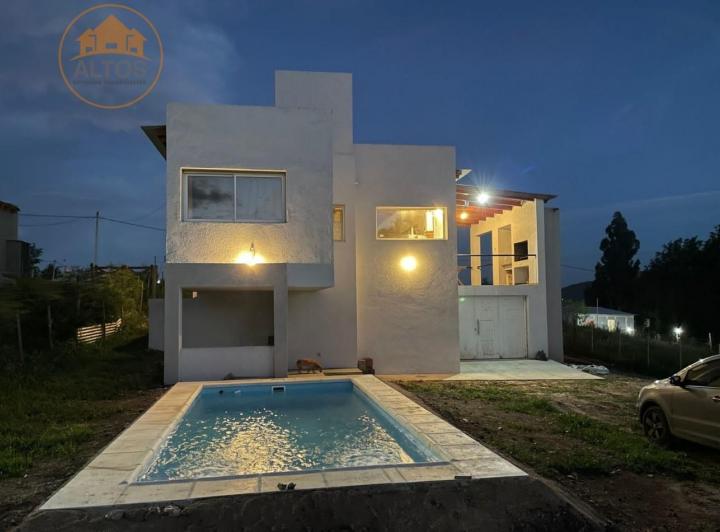 Casa · 82m² · 4 Ambientes