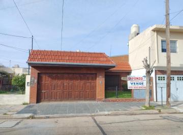 Casa · 225m² · 3 Ambientes · 3 Casas en Lote Propio