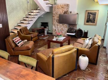 Casa · 150m² · 4 Ambientes · 2 Cocheras · Casa - Villa Dominico