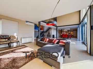 Casa · 350m² · 6 Ambientes · 2 Cocheras · 3 Dorm. con Gran Pileta y Quincho - Living Comedor Amplio - La Cuesta