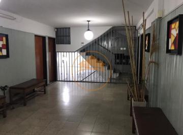 Oficina comercial · 17m² · 1 Ambiente · Oportunidad - Oficina, Frente. Artigas 130. Zona Tribunales. Escritura.