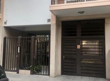 Departamento de 3 ambientes, Parque Centenario · Asombroso Semipiso,3 Ambientes, Toilette, Vestidor, lavadero, Impecable, Cochera Optativa.