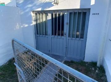 Foto · Alquiler Casa 1 Dormitorio Villa Cabrera Sobre Obispo Lascano