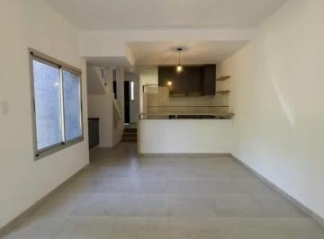 Casa · 154m² · 5 Ambientes · 2 Cocheras · Casa en Venta Villa Catalina