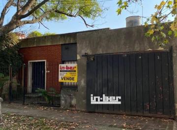INB-INB-3241_2 · Casa 2 Dorm.. | Calle