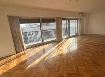 Departamento · 135m² · 4 Ambientes · 1 Cochera · Excelente Departamento Super Luminosocon Cochera y Baulera