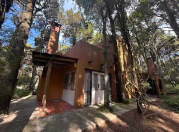 GIA-GI3-2738_2 · Casa en Venta y Alquiler Mar de Las Pampas