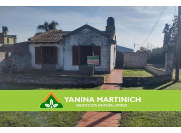 Casa de 5 ambientes, Carmen de Areco · Oportunidad: Esquina en Venta en Carmen de Areco