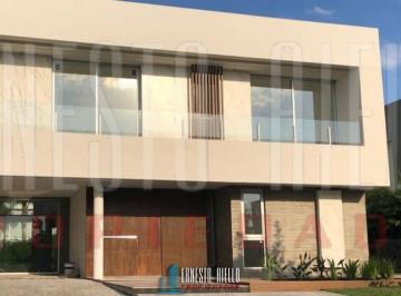 Casa de 5 ambientes, Berazategui · Venta Casa 5 Ambientes en Barrio Privado Fincas de Iraola II.