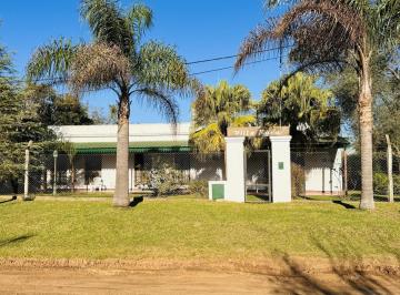 Hotel · 300m² · 8 Ambientes · 5 Cocheras · Complejo Turístico Boutique con Piscina en Colón