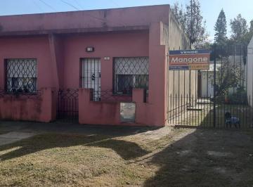 Casa de 4 ambientes, Lomas de Zamora · Casa Sobre Lote de 10 X 30 m.