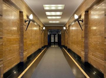 Oficina comercial de 9 ambientes, Centro / Microcentro · Reconquista 300 y Corrientes - Caba - Oficina en Alquiler en Edificio Histórico