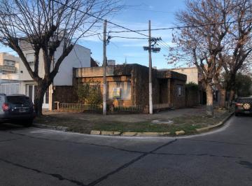 Casa · 130m² · 4 Ambientes · 1 Cochera · Casa en Venta