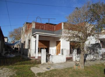 Casa · 90m² · 3 Ambientes · Casa a Reciclar