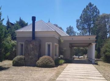 Casa de 4 ambientes, Cañuelas · Casa en Venta en Club de Campo Las Perdices Cañuelas