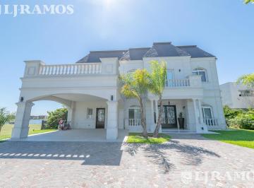 Casa · 425m² · 7 Ambientes · Hermosa Casa Estilo Francés en Muelles, Puertos del Lago