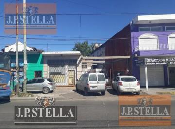 Local comercial · 271m² · Local 70 m² Galpon de 200 m² - Lote 265 m² - Villa Luzuriaga