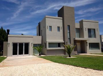 Casa · 286m² · 5 Ambientes · 2 Cocheras · Excelente Casa 5 Amb C/garage 2 Autos - Pinamar - Barrio La Herradura