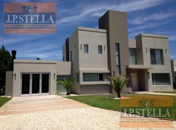Casa · 286m² · 5 Ambientes · 2 Cocheras · Excelente Casa 5 Amb C/garage 2 Autos - Pinamar - Barrio La Herradura