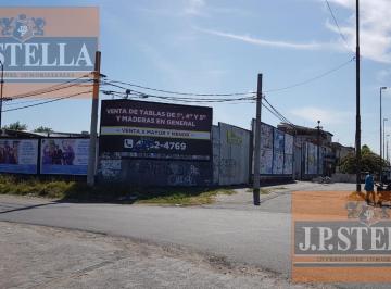 Terreno · 300m² · Fraccion Comercial 2050 m² Ideal Emprendimiento Comercial - Villa Luzuriaga