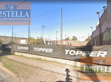 Terreno · 110m² · 8 Cocheras · Fraccion Comercial 1964 m² - Actualmente Complejo de Tennis - Villa Luzuriaga