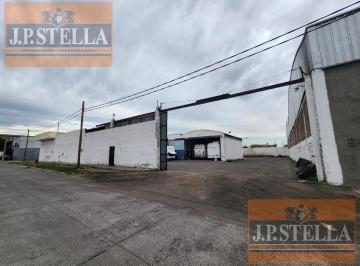 Bodega-Galpón · 150m² · Galpón Industrial Semi Cubierto 700 m² S/ 2.050 de Lote - Oficinas, Baño y Vestuario - Tablada