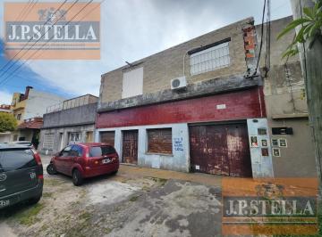 Bodega-Galpón · 530m² · Galpón con Techo de Chapa y Parabolico en 2 Plantas 530 m² Cub. - Lomas del Mirador