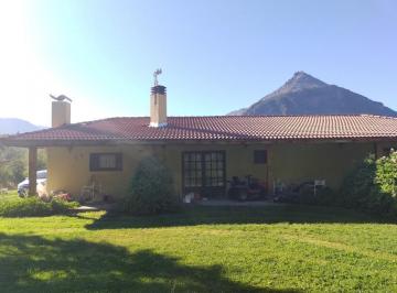 Casa · 170m² · Casa de 170 m² con Costa de Rio!, El Hoyo, Chubut