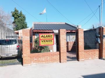 Casa · 100m² · 3 Dormitorios · 1 Cochera · Vendo Casa en Merlo Norte Impecable Estado