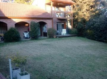 Casa · 200m² · 5 Ambientes · 2 Cocheras · C. C. Los Cardales 1 Lote Fte Al Campo, 4 Dorm. Amplio Jardín y Quincho
