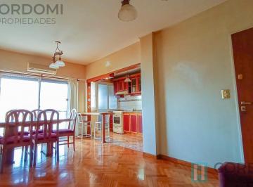 Departamento · 43m² · 2 Ambientes · Venta Departamento en Lanús Este de 2 Ambientes con Balcón Al Frente
