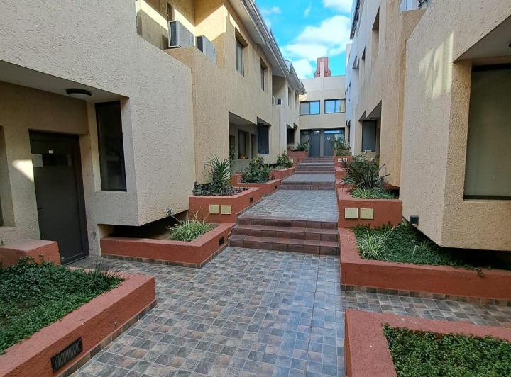 Casa · 90m² · 3 Ambientes · 1 Cochera