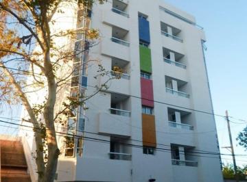 Departamento de 3 ambientes, Rivadavia · San Juan Capital, Próximo Al Centro; 2 Dorm.
