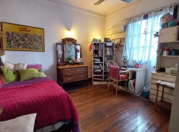 Casa de 4 ambientes, Quilmes · Casa 4 Ambientes en Venta Quilmes Jardín Quincho