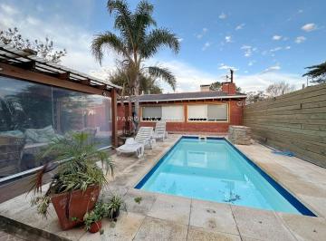 Foto1 · Hermosa Casa en Venta de 4 Dorm. en Mansa, Punta del Este.