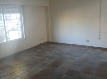 PH de 3 ambientes, Flores · Alquiler Hermoso Duplex con Cochera - Sin Gastos - No Dudes en Consultar.