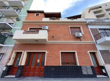 Casa · 235m² · 6 Ambientes · 1 Cochera · Casa 6 Ambientes Venta Liniers. ideal 2 Familias