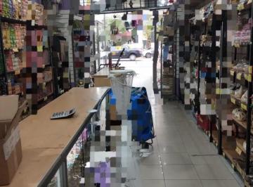 Local comercial , Once · Local en Venta de 750 m² en Once